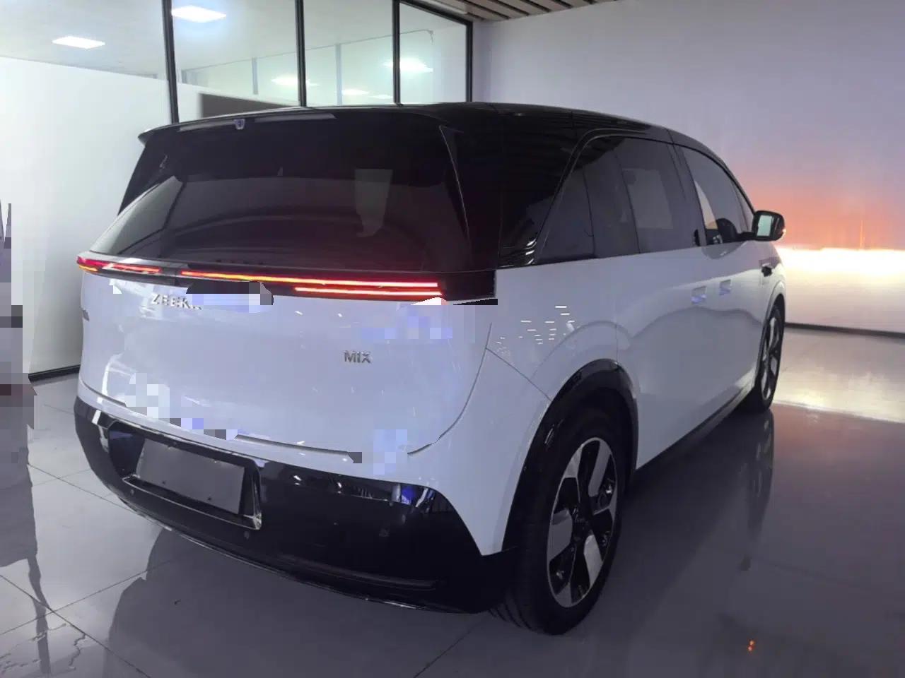 Zeekr MIX 2025 Intelligent Driving Version — миниатюра 6