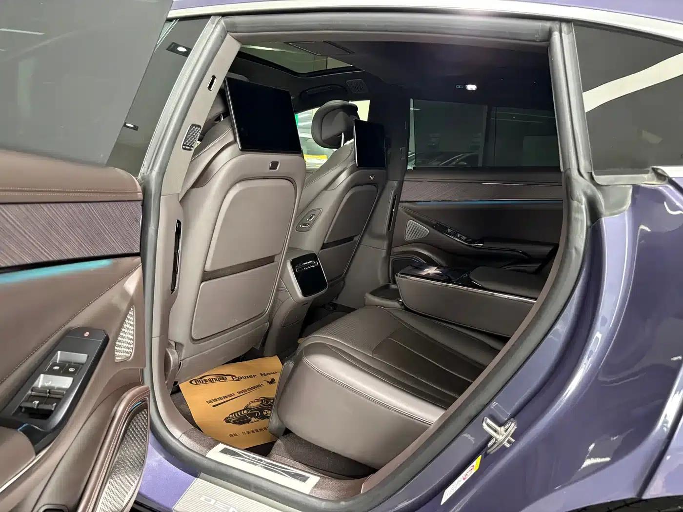 Denza Z9 2024 Model, 1100km Range, 4WD Ultra Edition — миниатюра 12