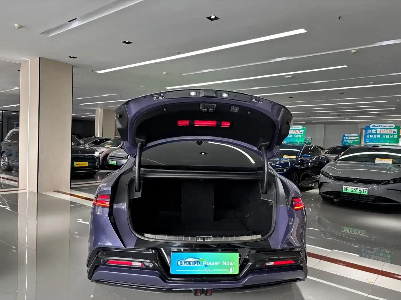 Denza Z9 2024 Model, 1100km Range, 4WD Ultra Edition — миниатюра 8