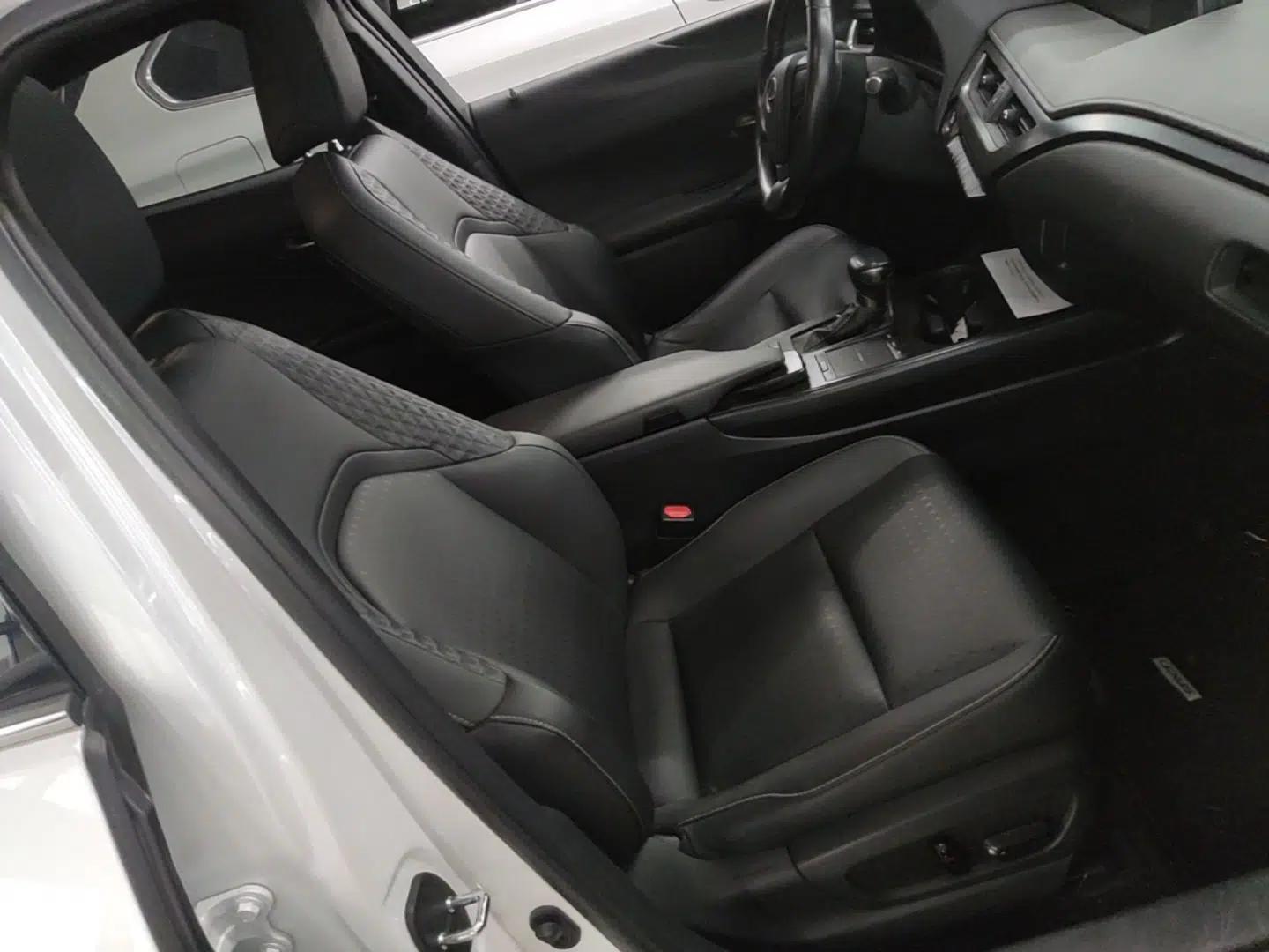 Lexus UX 2020 200 Special Edition — миниатюра 19
