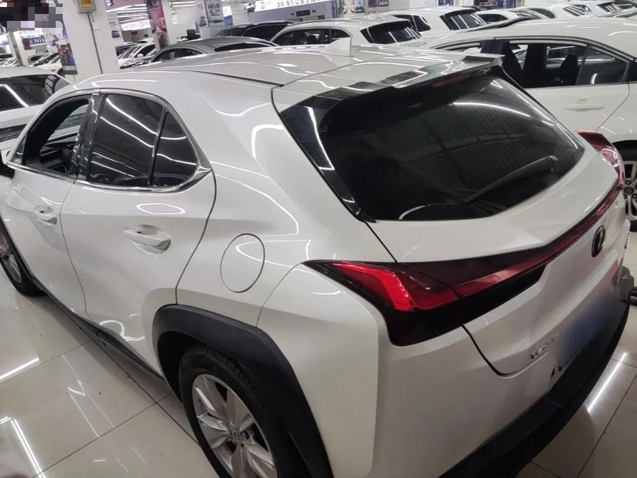 Lexus UX 2020 200 Special Edition — миниатюра 4