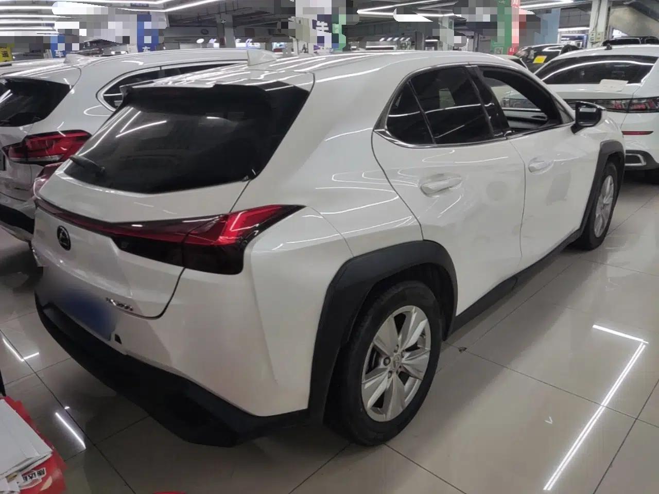 Lexus UX 2020 200 Special Edition — миниатюра 6