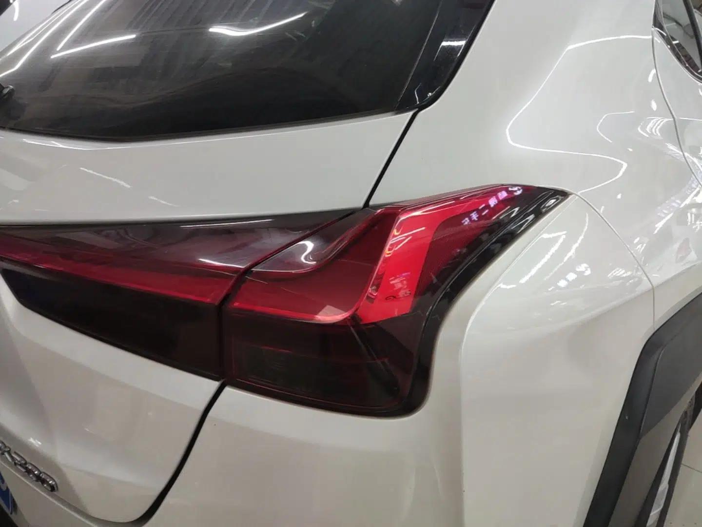 Lexus UX 2020 200 Special Edition — миниатюра 9