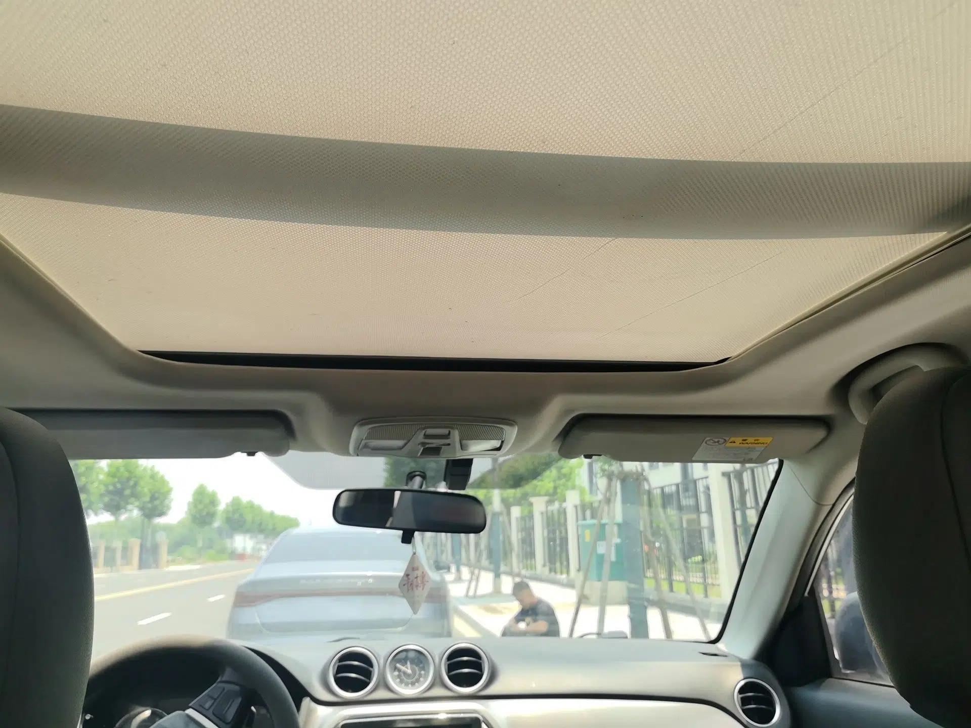 Suzuki Vitara 2016 1.4T Automatic 4x4 Flagship Model — миниатюра 18