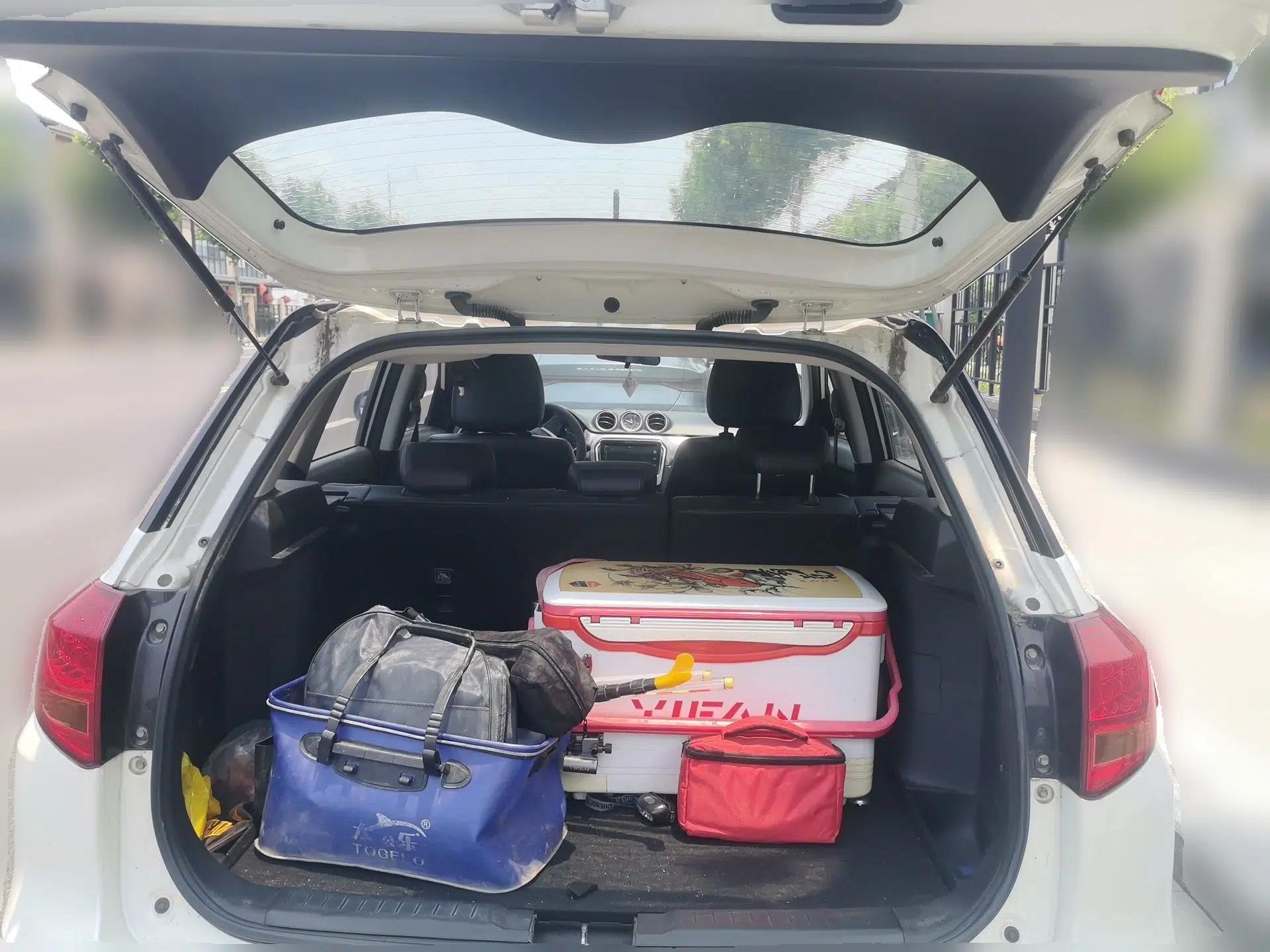 Suzuki Vitara 2016 1.4T Automatic 4x4 Flagship Model — миниатюра 19