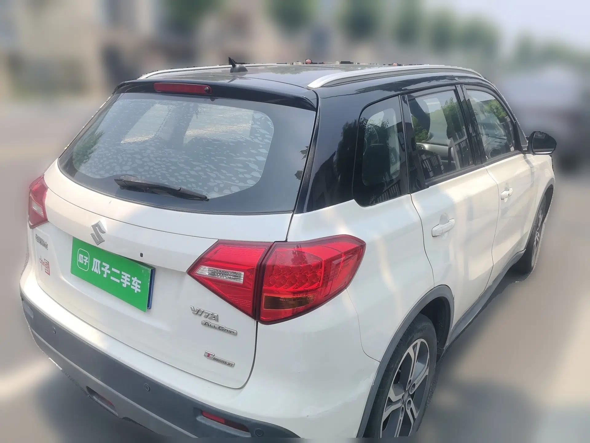 Suzuki Vitara 2016 1.4T Automatic 4x4 Flagship Model — миниатюра 6