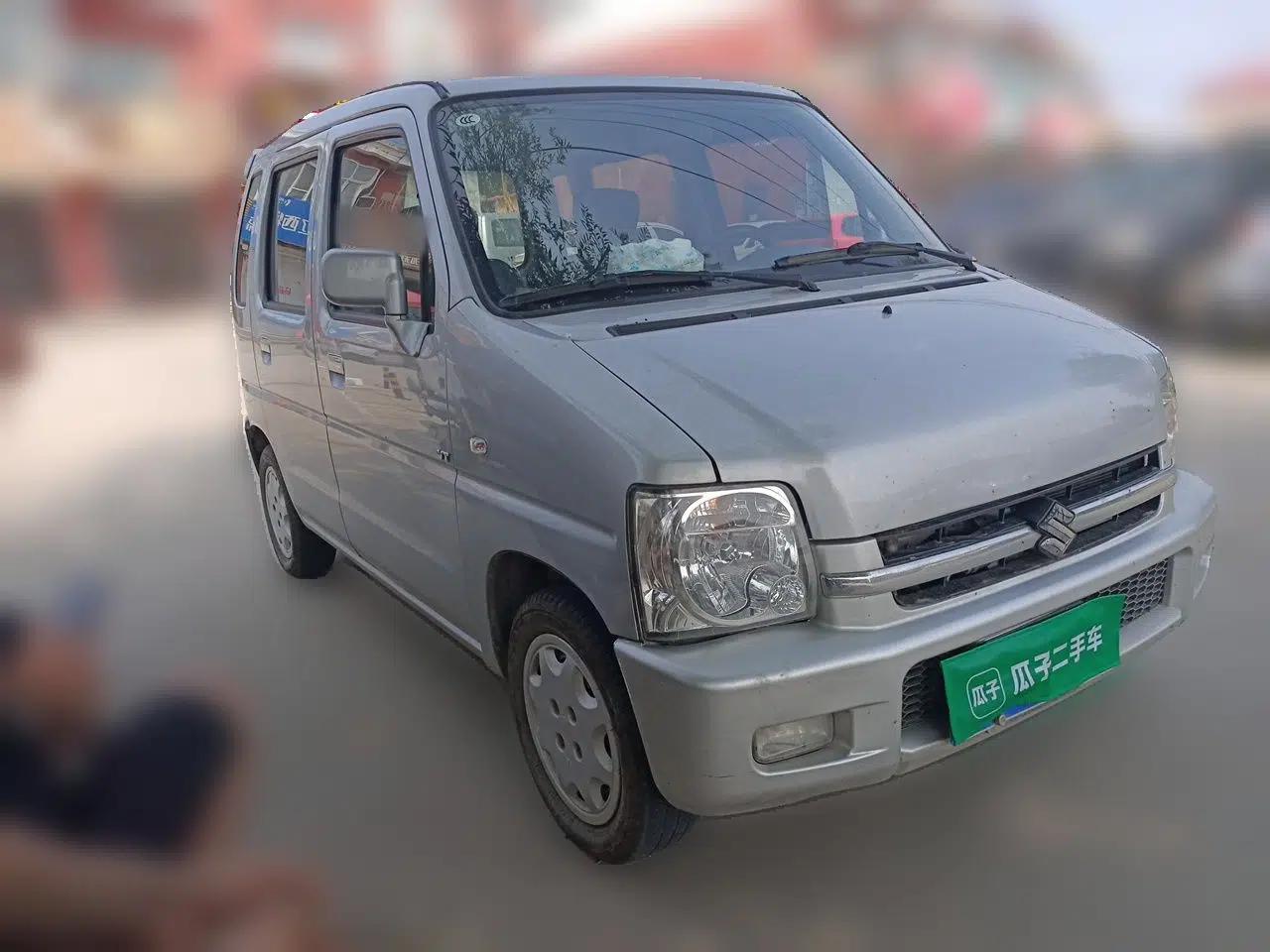 Suzuki Wagon R 2016 1.4L Manual Value Model — миниатюра 3