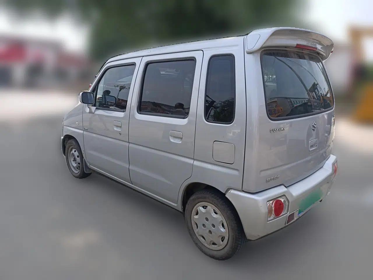Suzuki Wagon R 2016 1.4L Manual Value Model — миниатюра 4