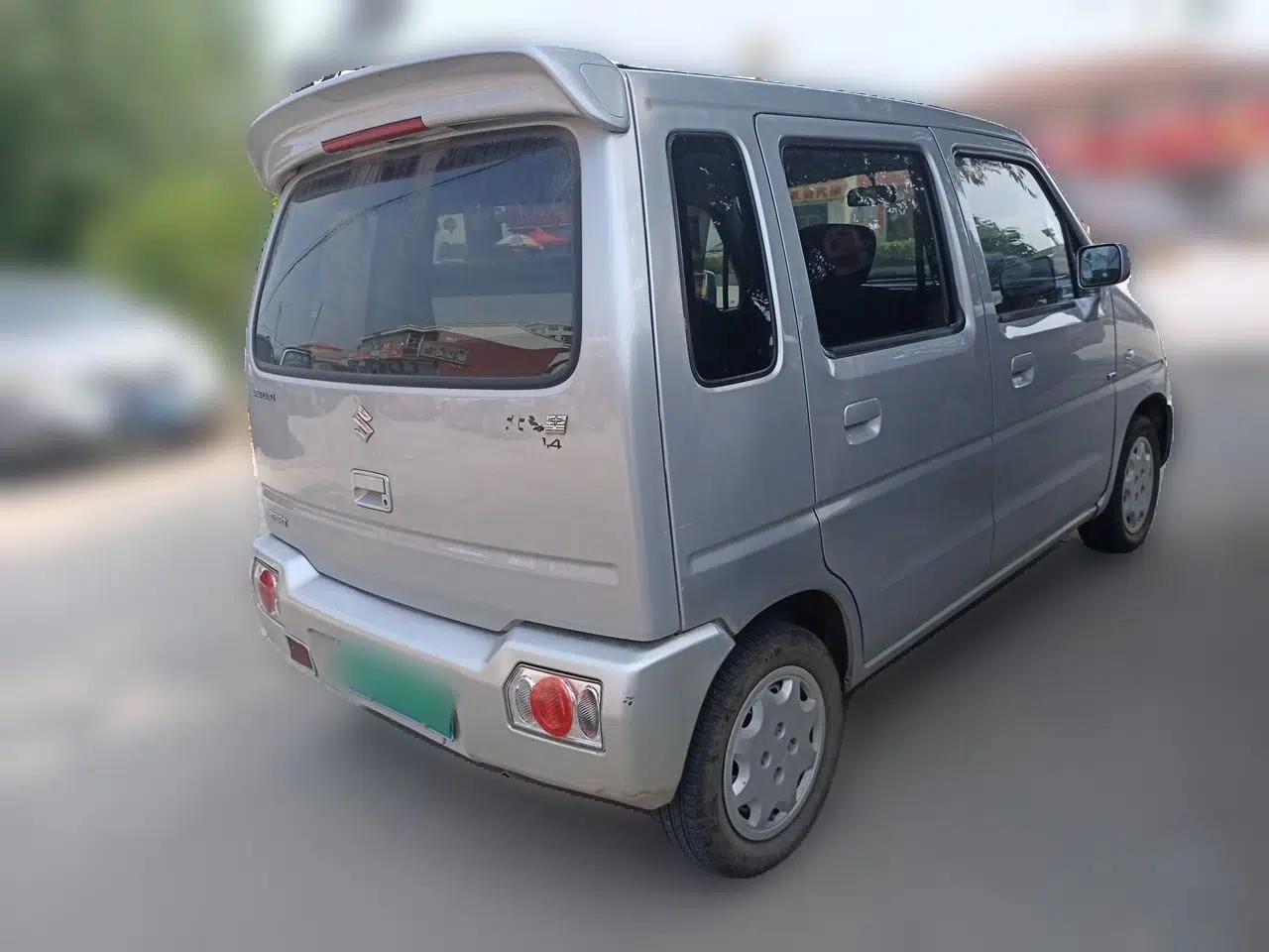 Suzuki Wagon R 2016 1.4L Manual Value Model — миниатюра 6