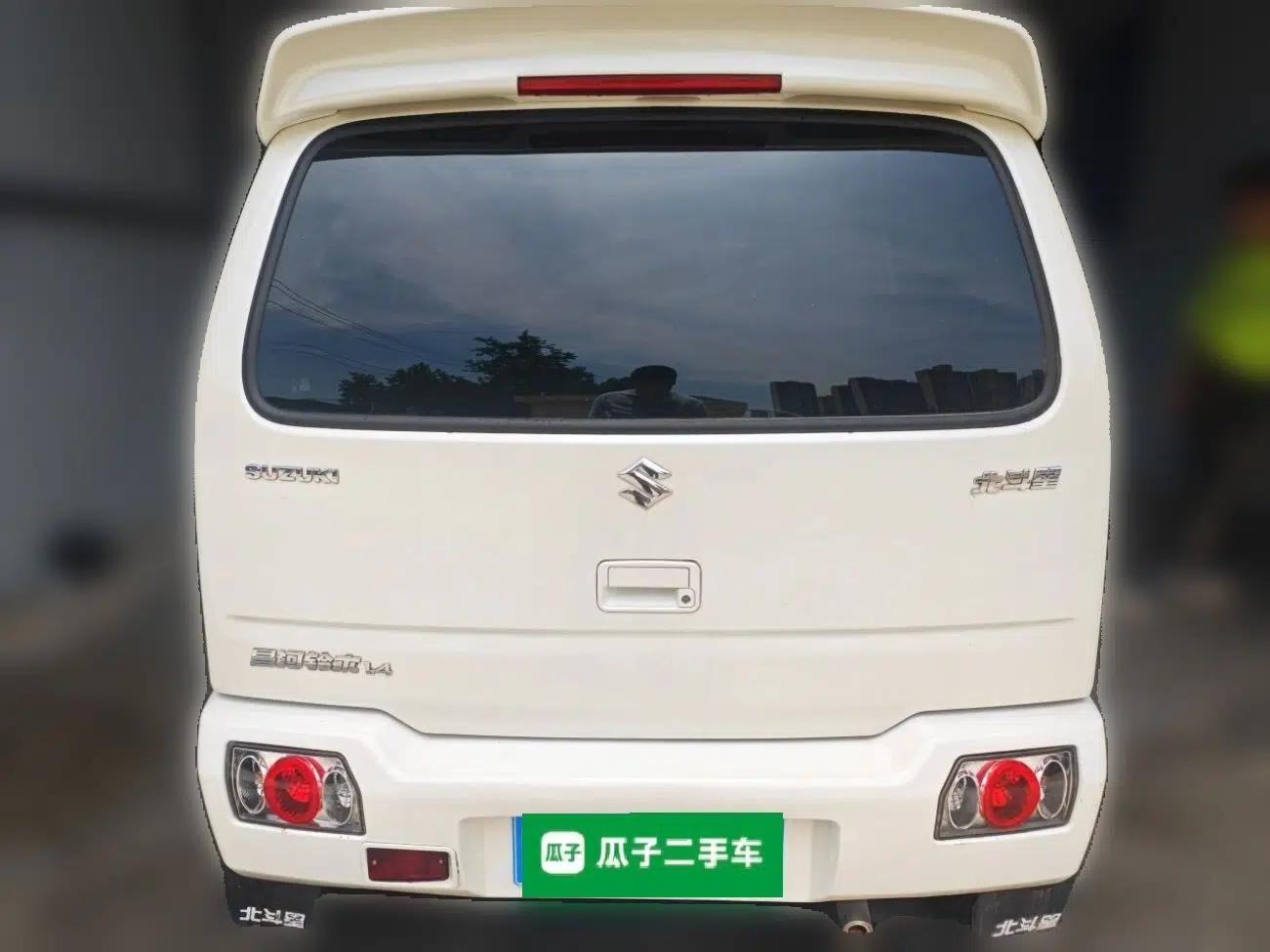 Suzuki Wagon R 2016 1.4L Manual Value Model — миниатюра 5