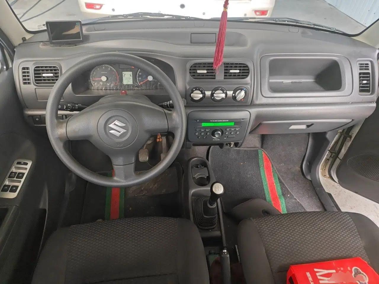 Suzuki Wagon R 2016 1.4L Manual Value Model — миниатюра 9