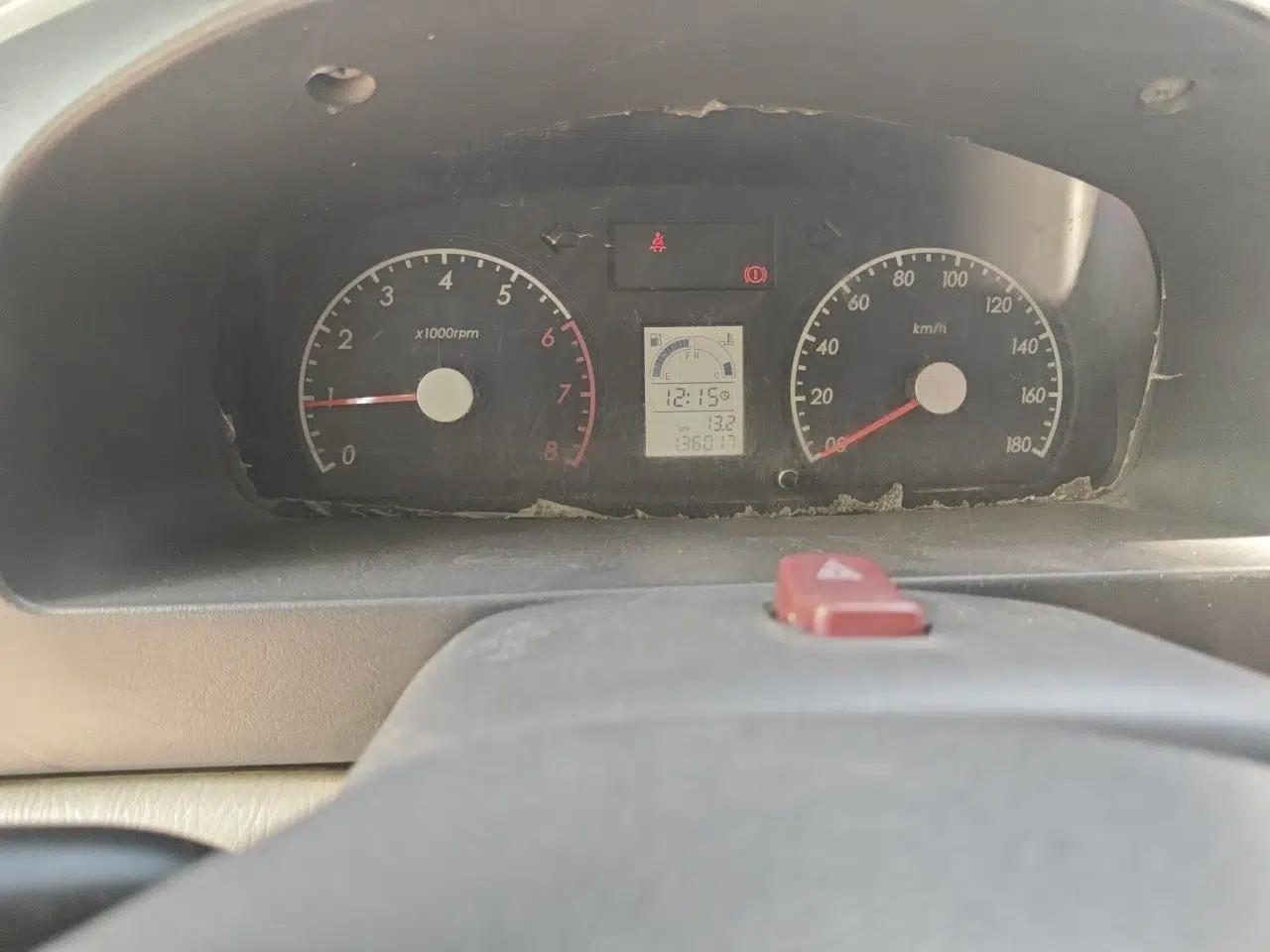 Suzuki Wagon R 2012 e 1.4L Manual VVT Standard Model China IV standard — миниатюра 12