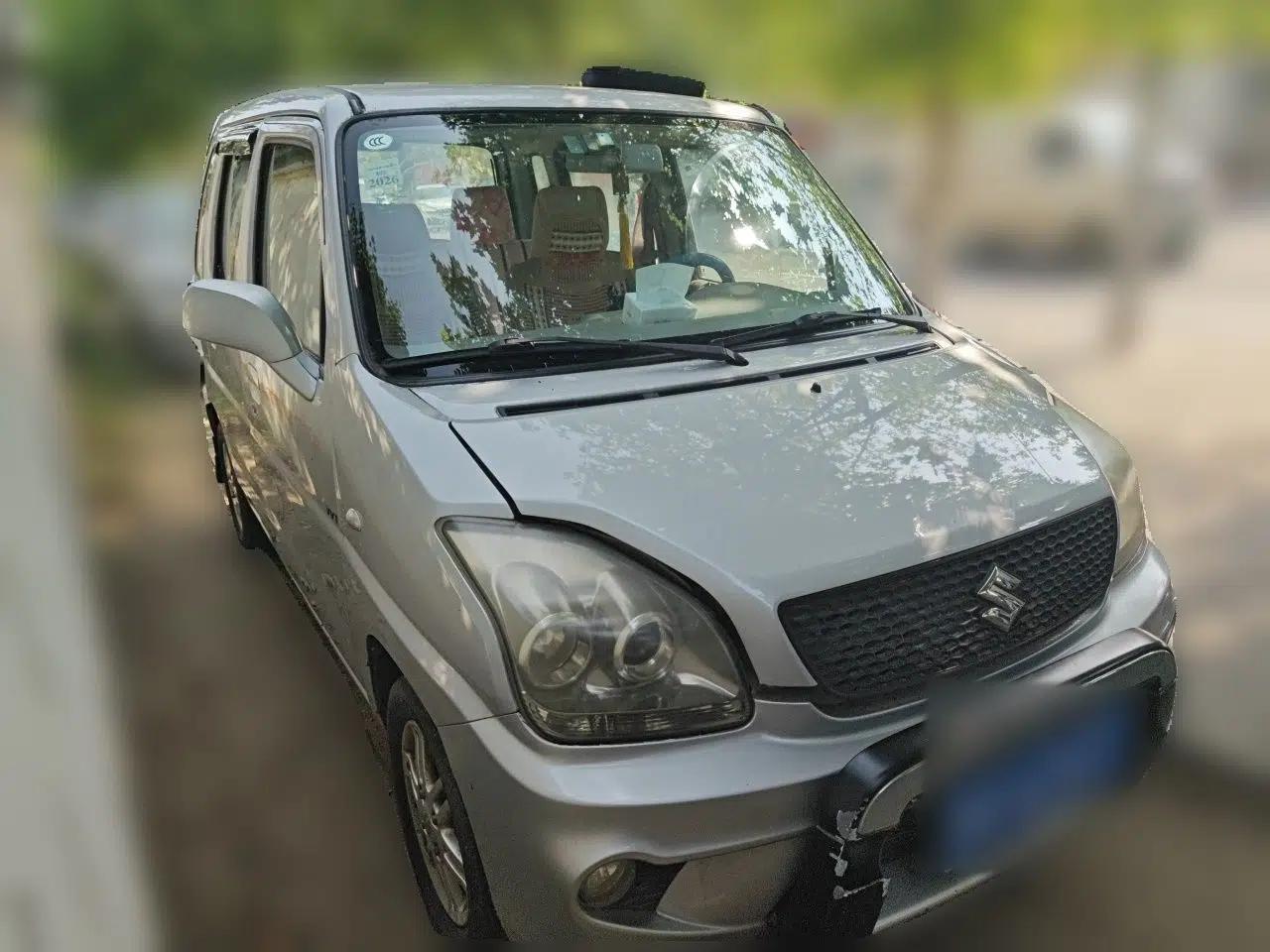 Suzuki Wagon R 2012 e 1.4L Manual VVT Standard Model China IV standard — миниатюра 3