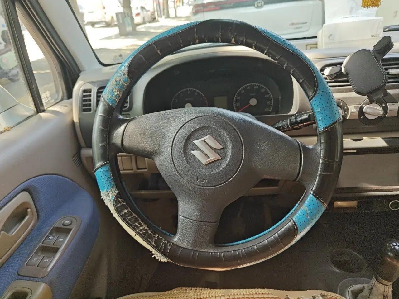 Suzuki Wagon R 2012 e 1.4L Manual VVT Standard Model China IV standard — миниатюра 10
