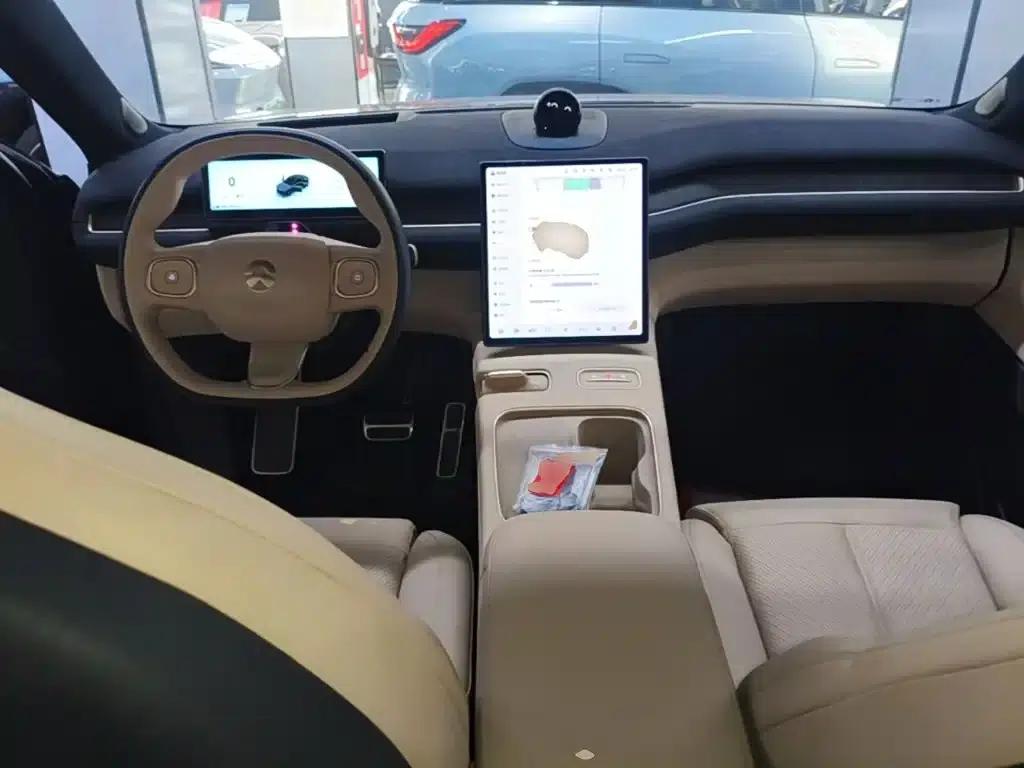 NIO EC7 2023 model 75kWh — миниатюра 10