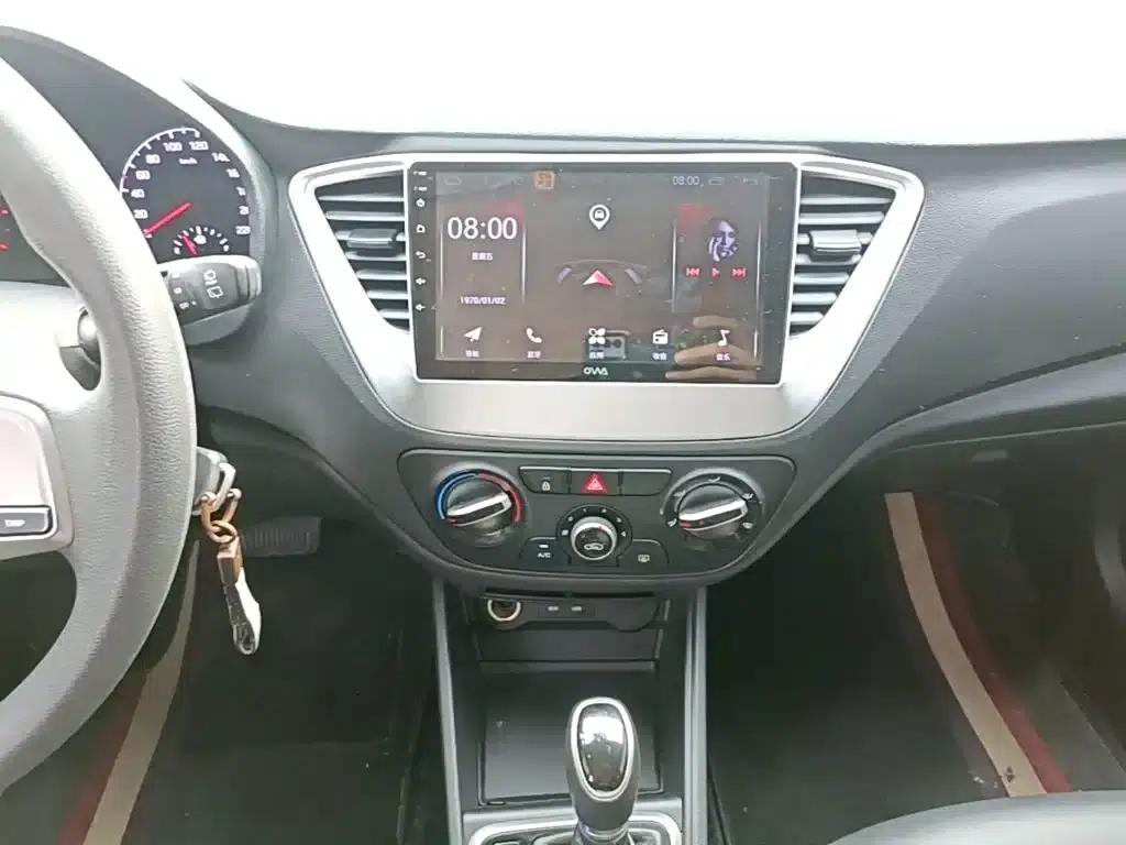 2017 Hyundai Verna RV 1.4L Automatic GLS (National V Emission Standard) — миниатюра 13