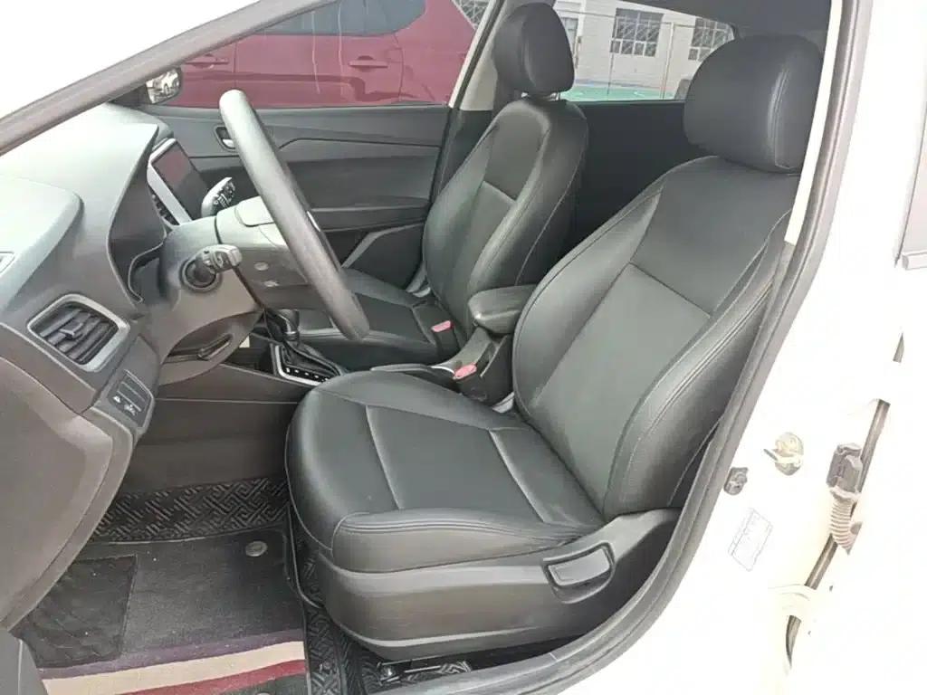 2017 Hyundai Verna RV 1.4L Automatic GLS (National V Emission Standard) — миниатюра 15