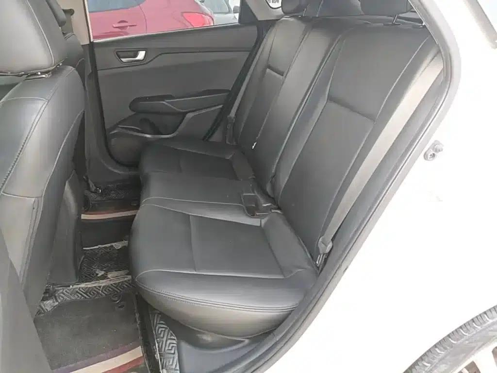 2017 Hyundai Verna RV 1.4L Automatic GLS (National V Emission Standard) — миниатюра 17