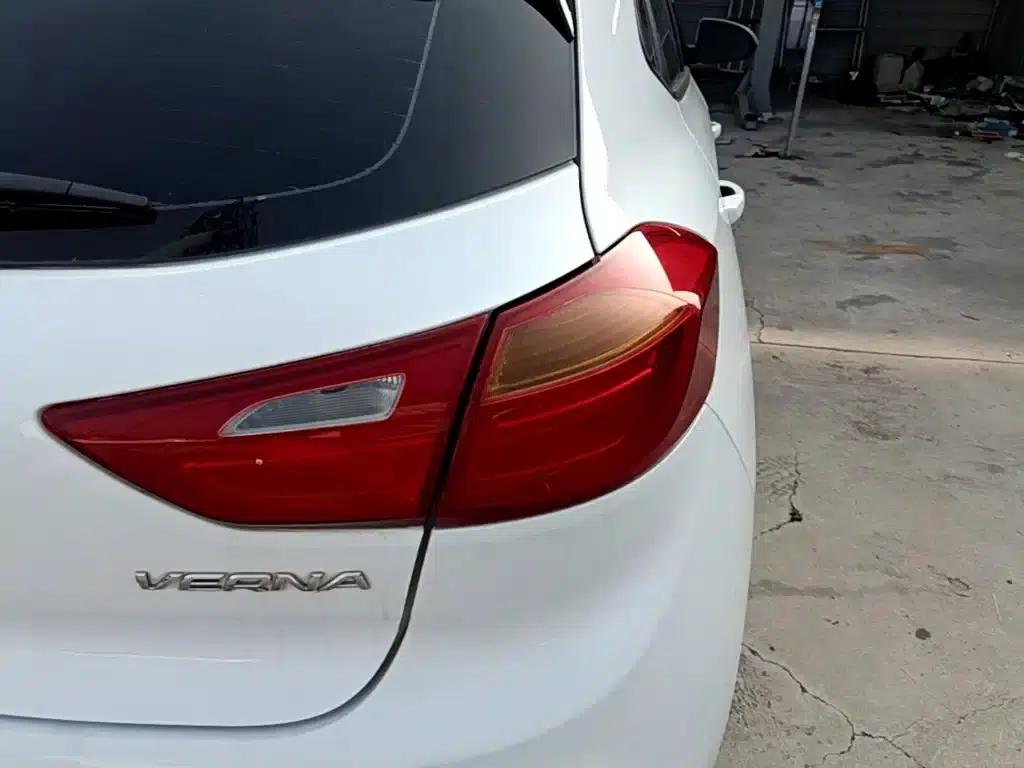 2017 Hyundai Verna RV 1.4L Automatic GLS (National V Emission Standard) — миниатюра 8