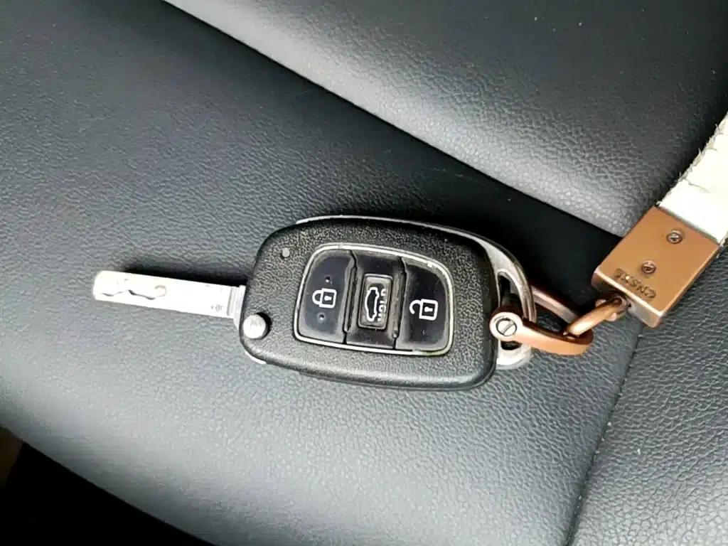 2017 Hyundai Verna RV 1.4L Automatic GLS (National V Emission Standard) — миниатюра 9