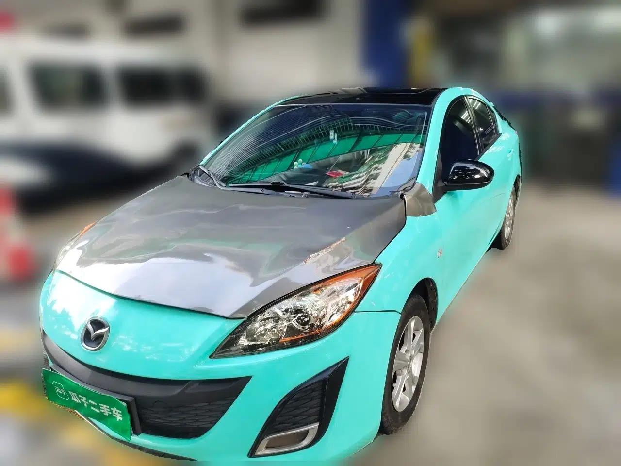 Mazda 3 2011 Sedan 1.6L Automatic Elite Model — миниатюра 1