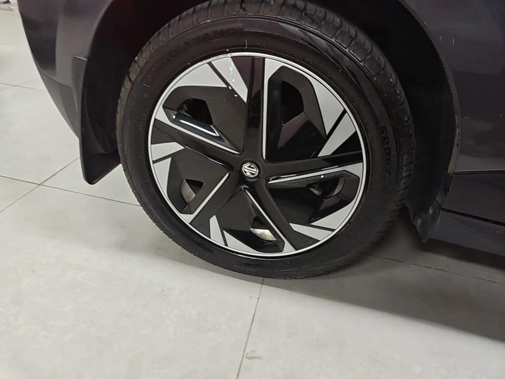 MG 4 EV 2023 415 km Range Sea-Faring Champion Edition — миниатюра 11