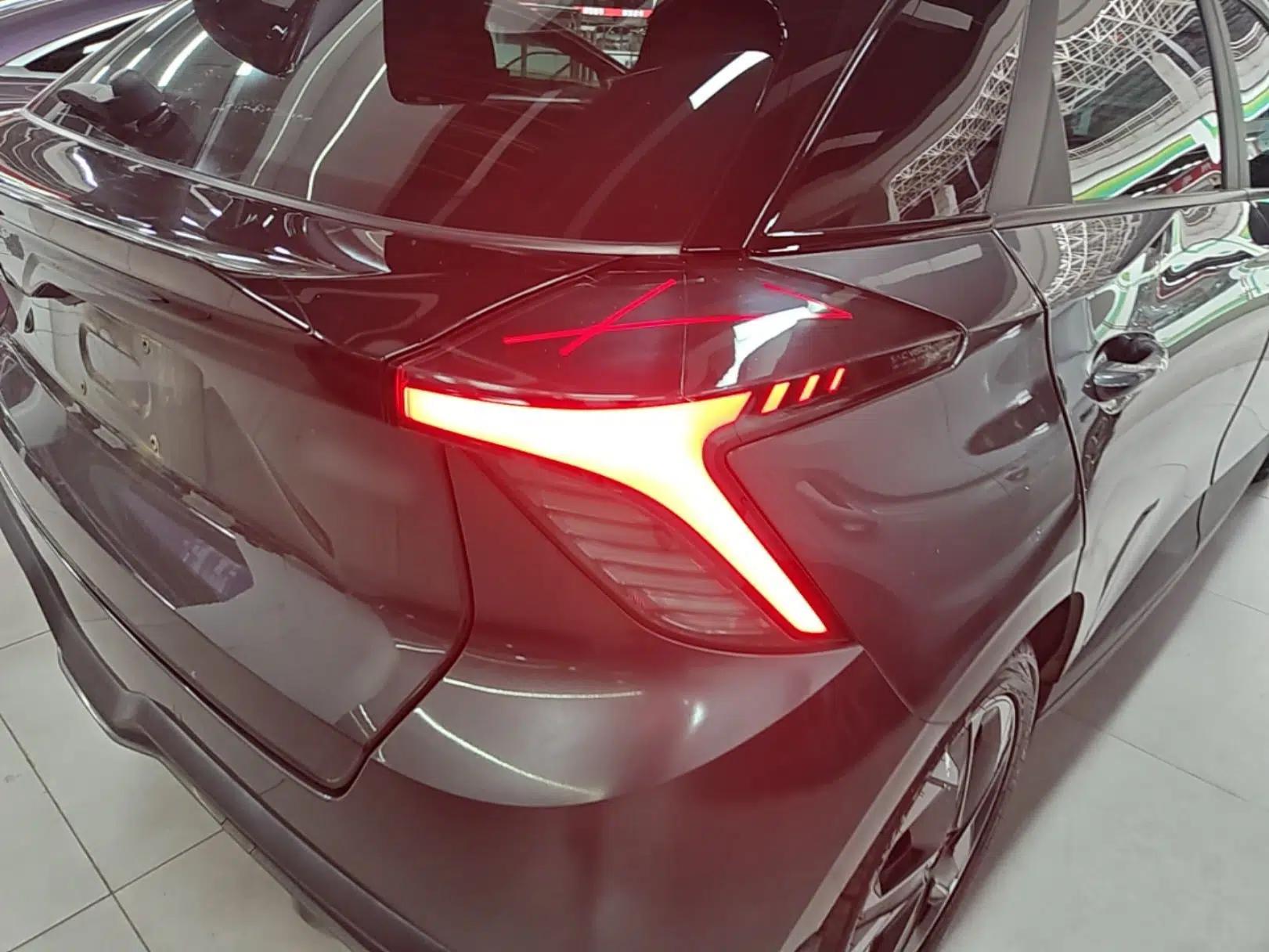 MG 4 EV 2023 415 km Range Sea-Faring Champion Edition — миниатюра 9