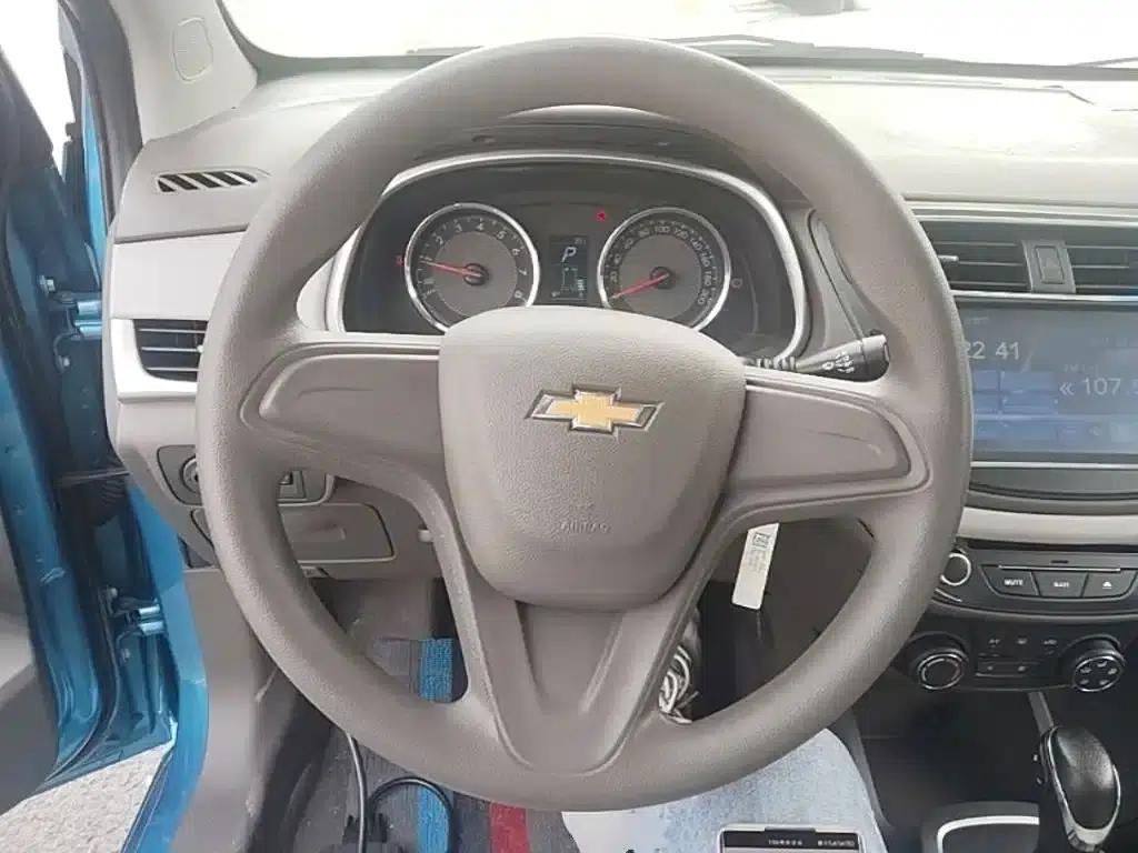 Chevrolet Aveo RV 2016 1.5L Automatic Comfortline Edition — миниатюра 11