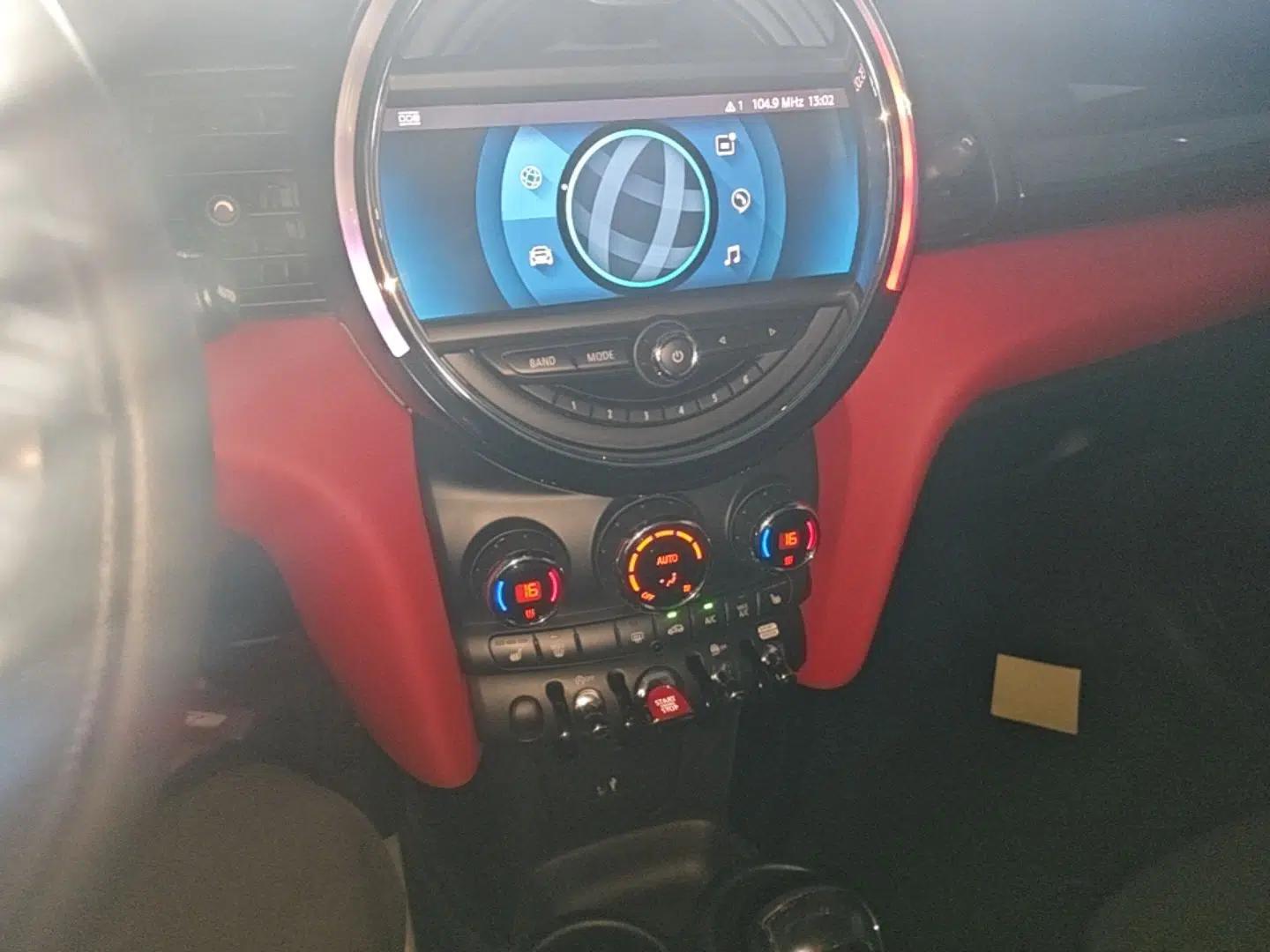 MINI JCW 2021 2.0T JOHN COOPER WORKS — миниатюра 20