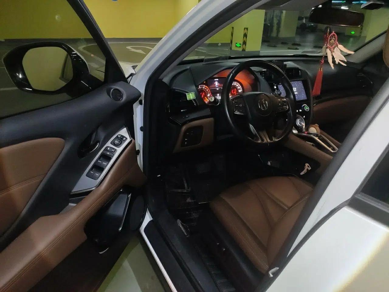 Acura CDX 2016 1.5T Two-Wheel Drive Deluxe Edition — миниатюра 16