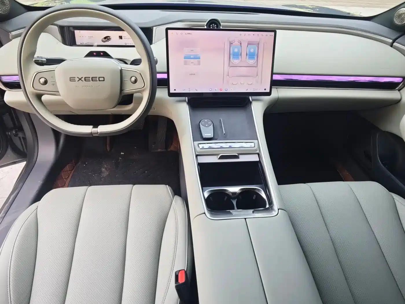 Exeed ES 2025 Range Extender Pro Highway Assist Driving — миниатюра 4