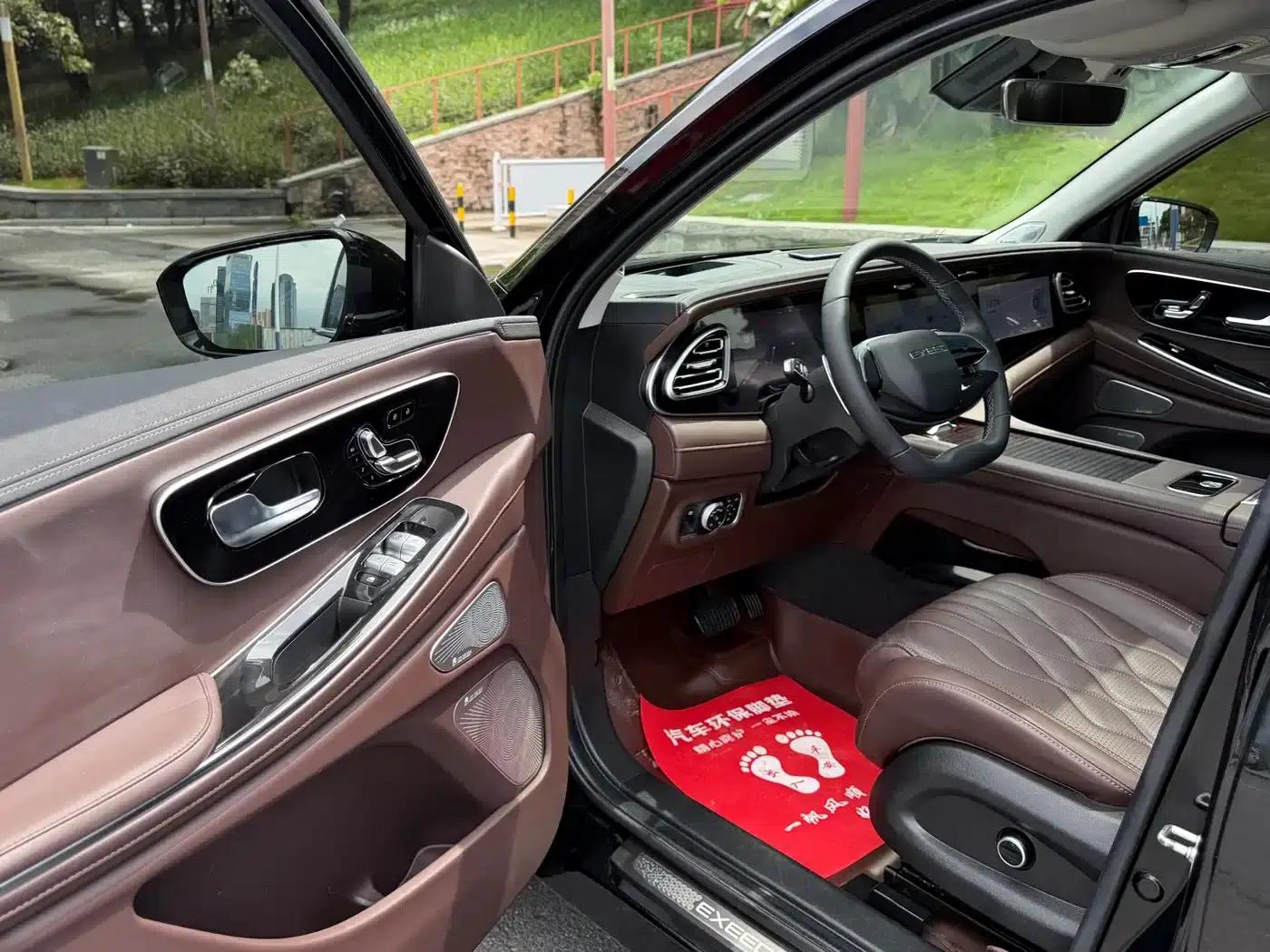 Starry Night 2023 400T AWD Starry Smart Edition 7-Seater — миниатюра 9