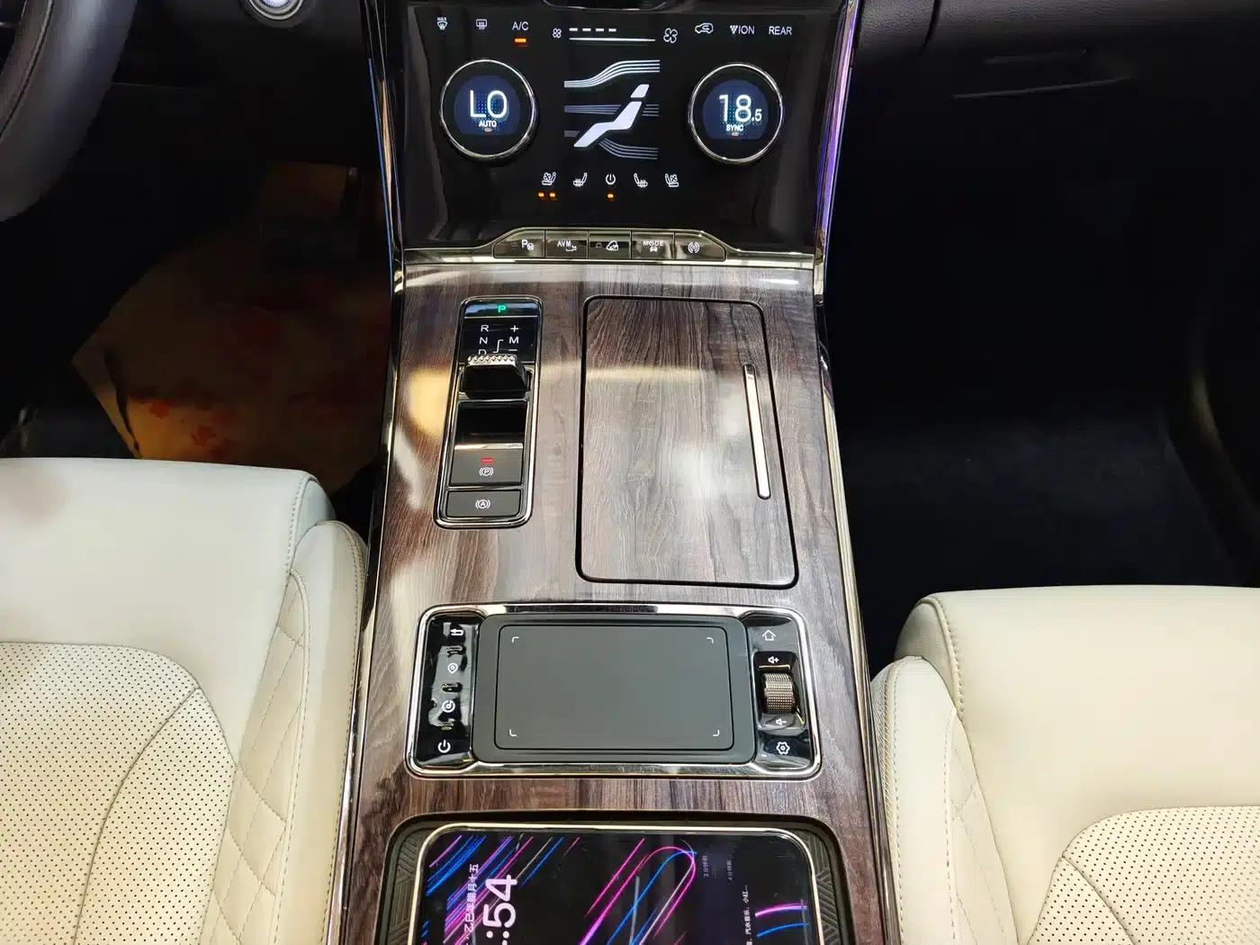 Starry Night 2021 390T AWD Star Supreme Edition — миниатюра 15