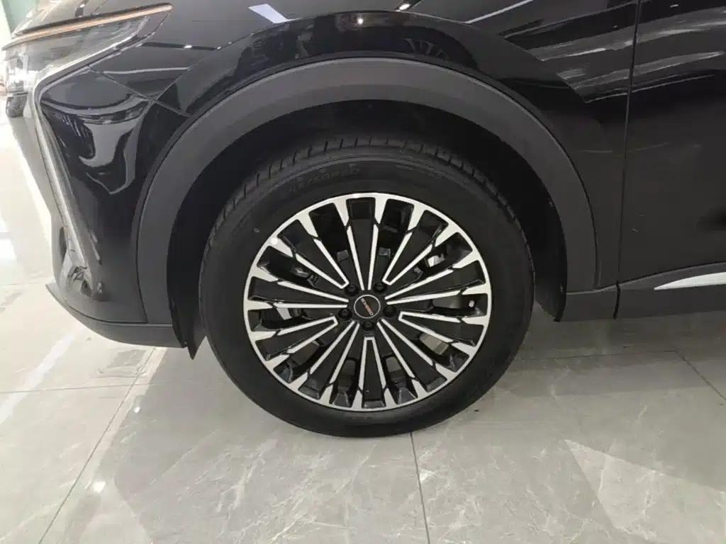 Exeed Yaoguang 2023 400T 4WD Premium Flying Fish Edition — миниатюра 23