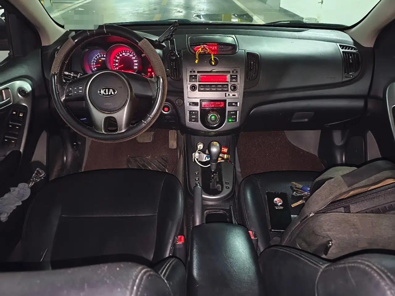 Kia Forte 2012 1.6L AT GLS Commemorative Edition — миниатюра 9