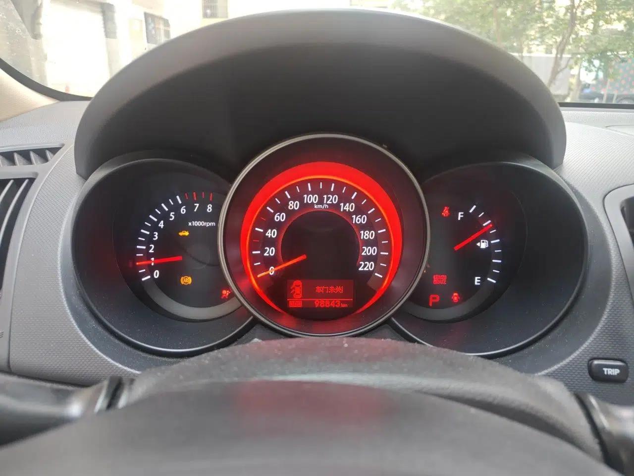 Kia Forte 2011 1.6L AT Premium — миниатюра 11