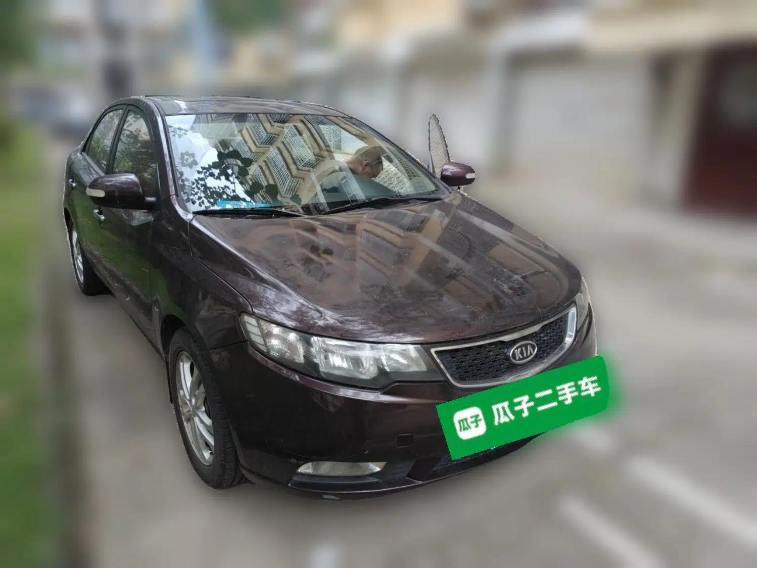 Kia Forte 2011 1.6L AT Premium — миниатюра 3