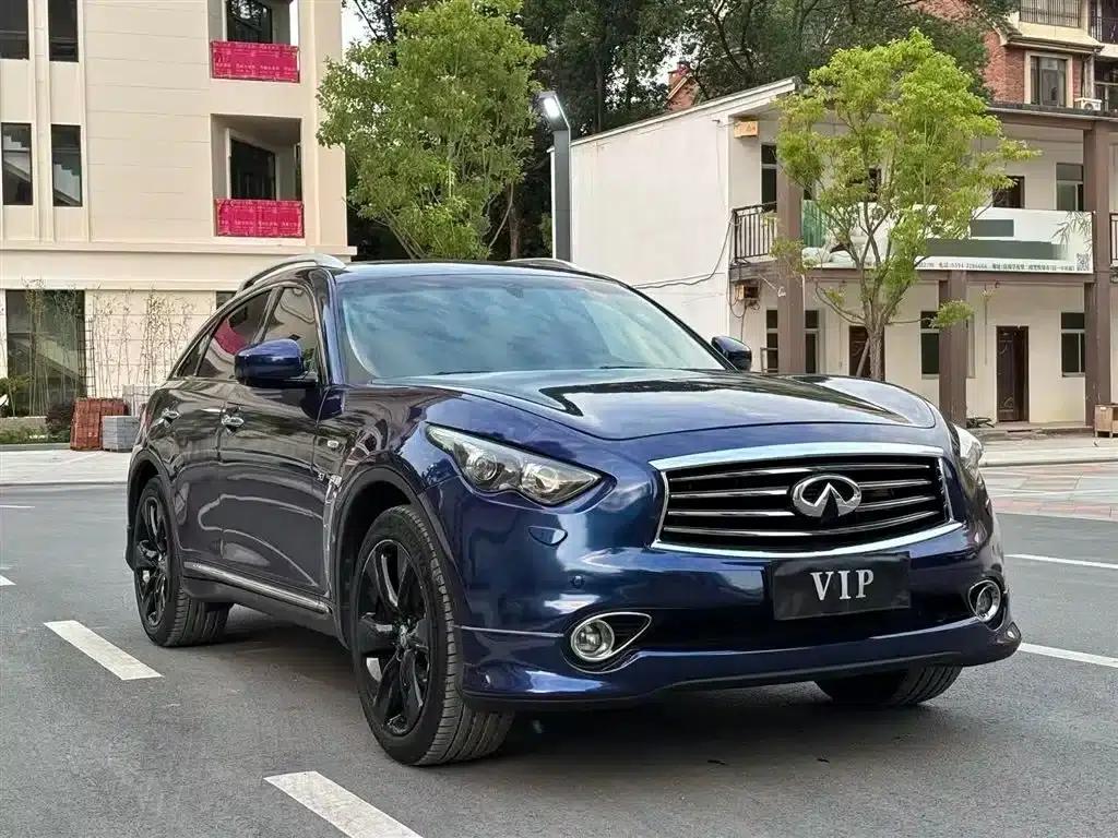 Infiniti QX70 2013 3.7L Super Edition — миниатюра 3