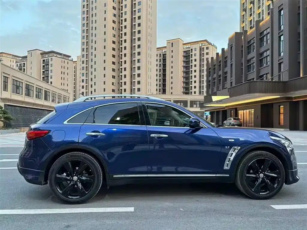 Infiniti QX70 2013 3.7L Super Edition — миниатюра 7