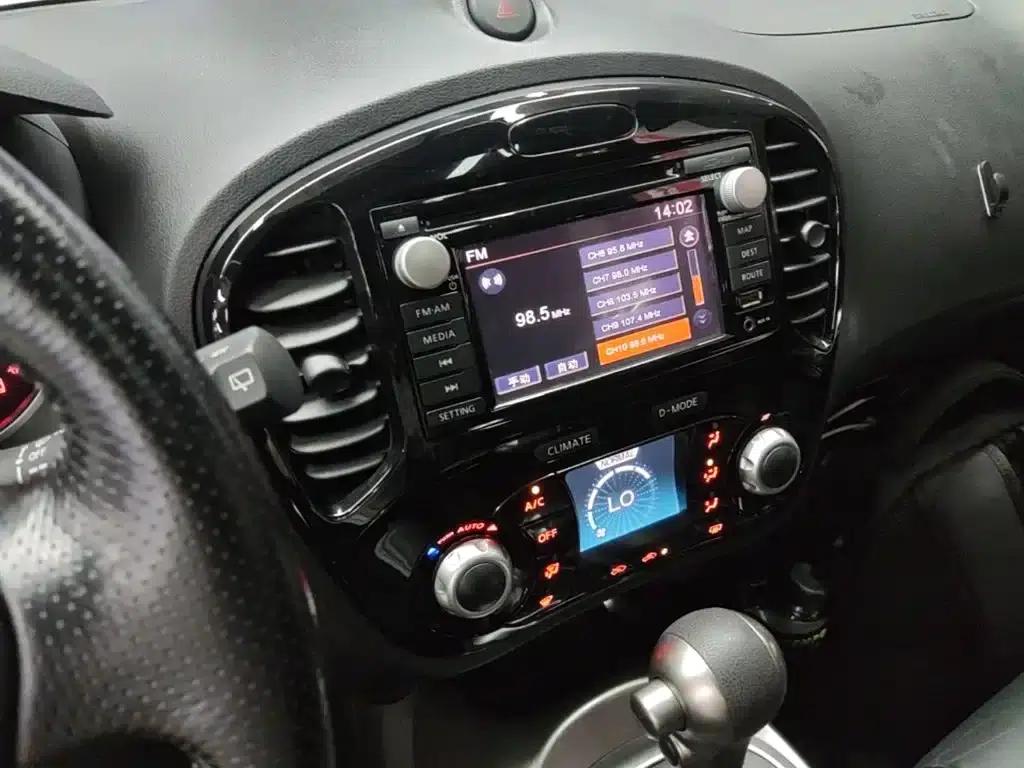 Infiniti ESQ 2014 1.6L Premium Edition — миниатюра 13