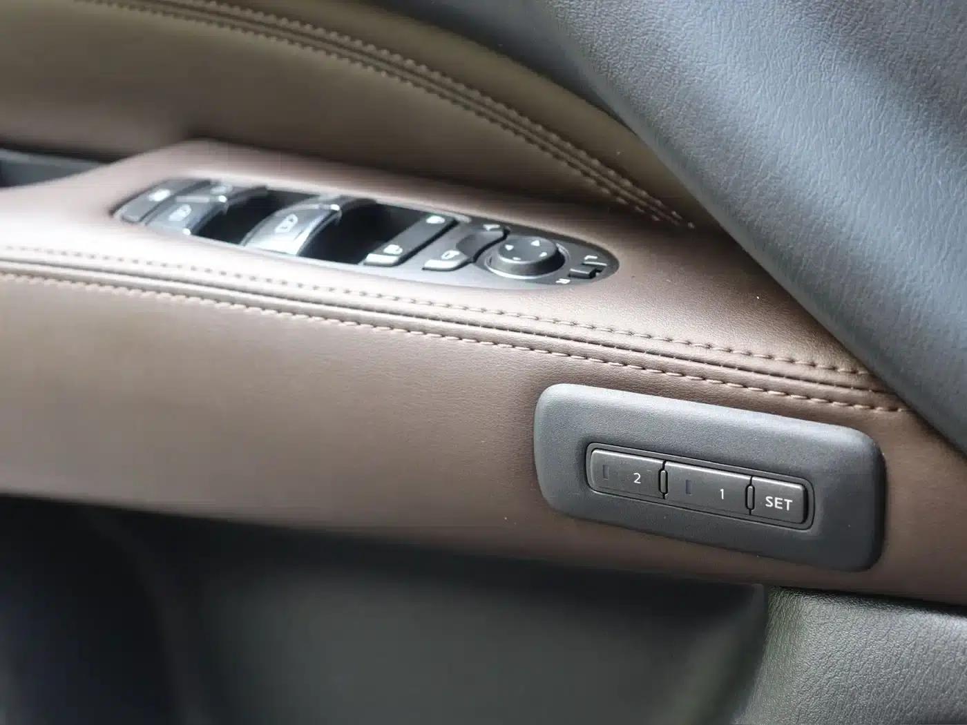 Infiniti JX 2013 JX35 AWD All-Terrain Edition — миниатюра 24