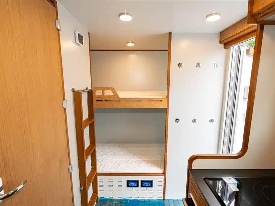 Iveco Daily Motorhome 2023 Model 3.0L Automatic — миниатюра 15