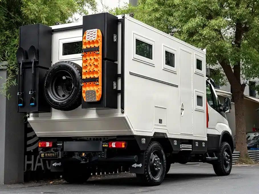 Iveco Daily Motorhome 2023 Model 3.0L Automatic — миниатюра 4