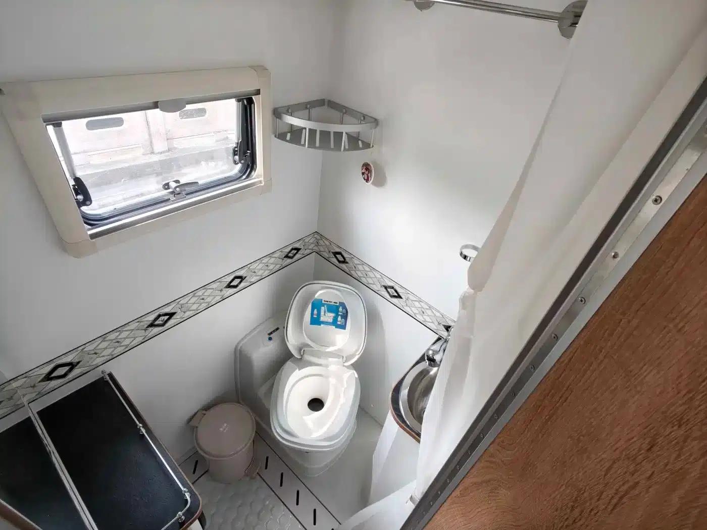 Dade RV 2021 3.0L Freestyle Double Expansion Max Edition — миниатюра 13