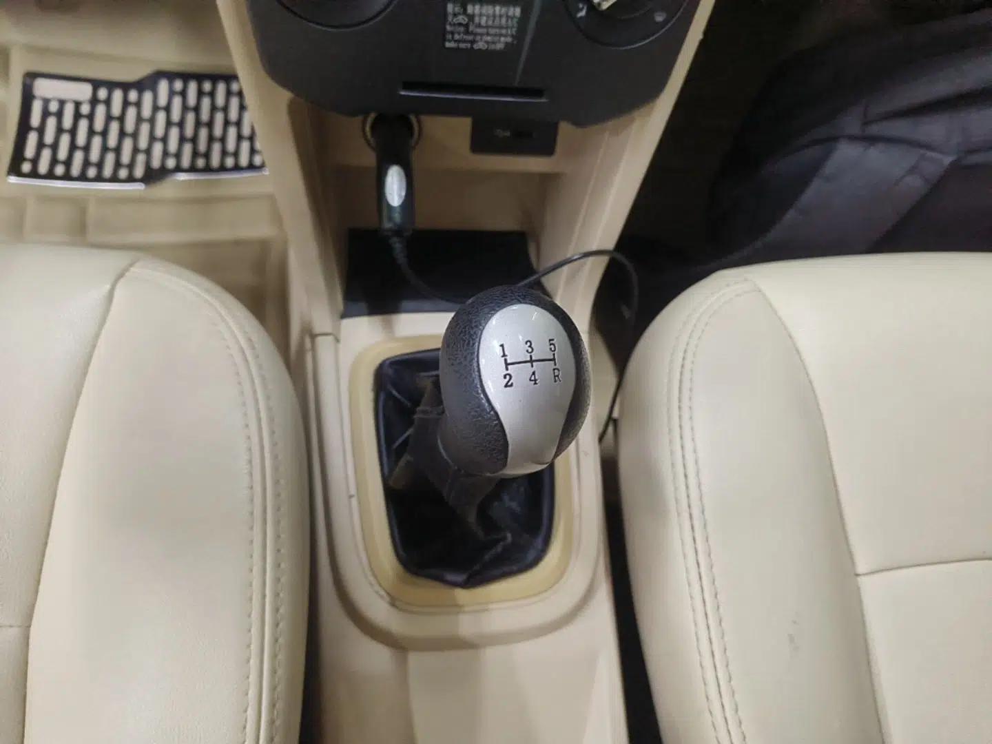 Chery Fengyun 2 2015 1.5L Manual New Edition — миниатюра 21