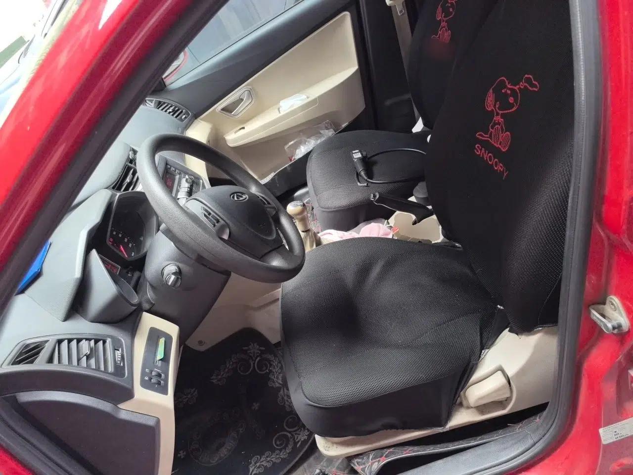 Chery Fengyun 2 2014 Hatchback 1.5L Manual New Youth Edition — миниатюра 15