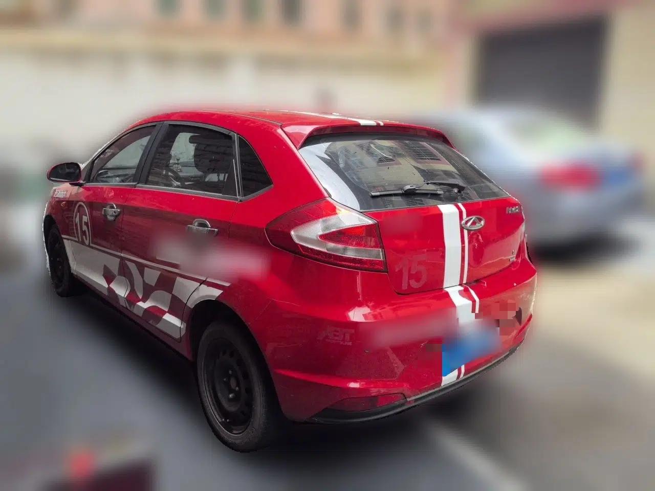 Chery Fengyun 2 2014 Hatchback 1.5L Manual New Youth Edition — миниатюра 4