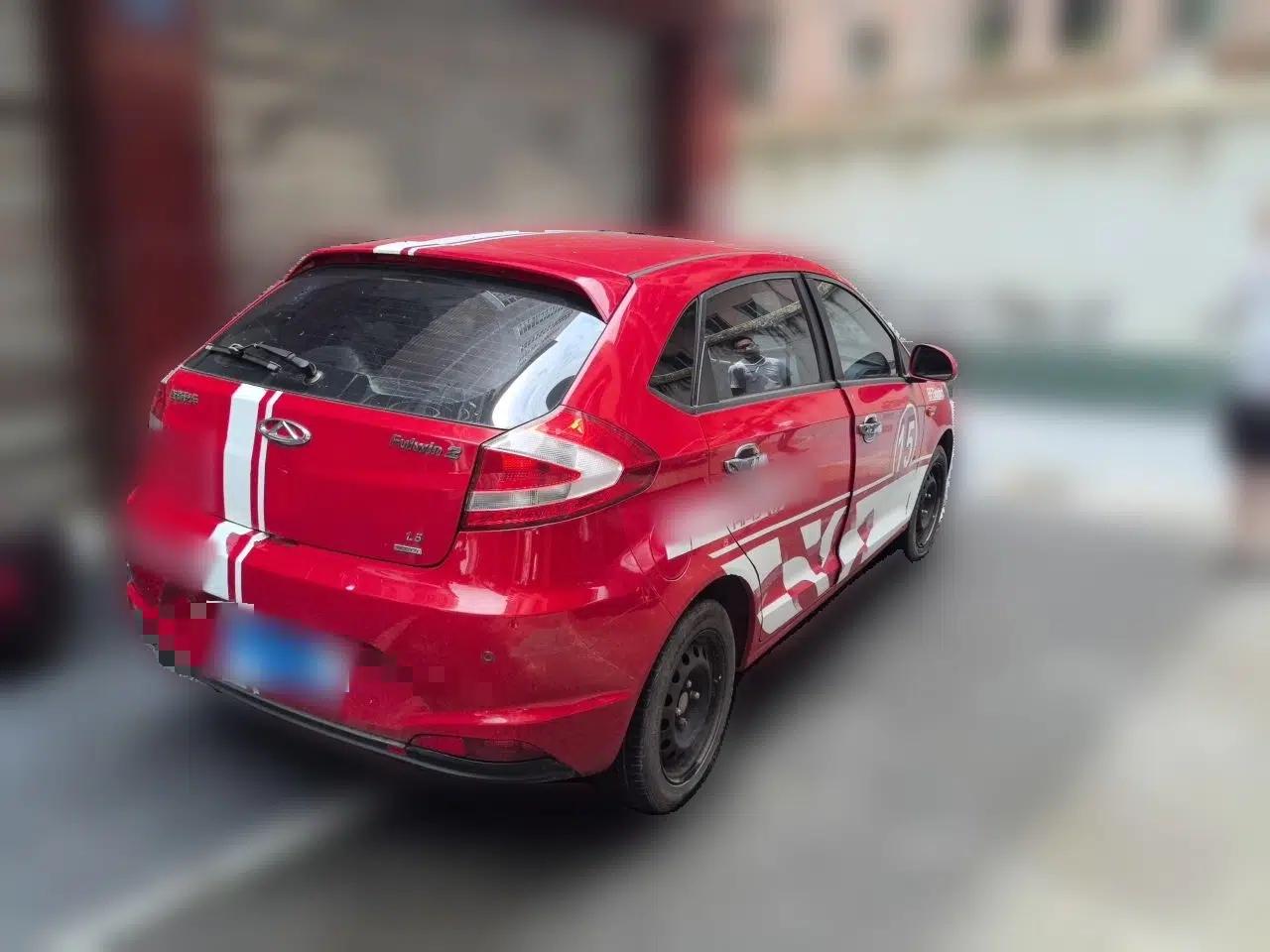Chery Fengyun 2 2014 Hatchback 1.5L Manual New Youth Edition — миниатюра 6