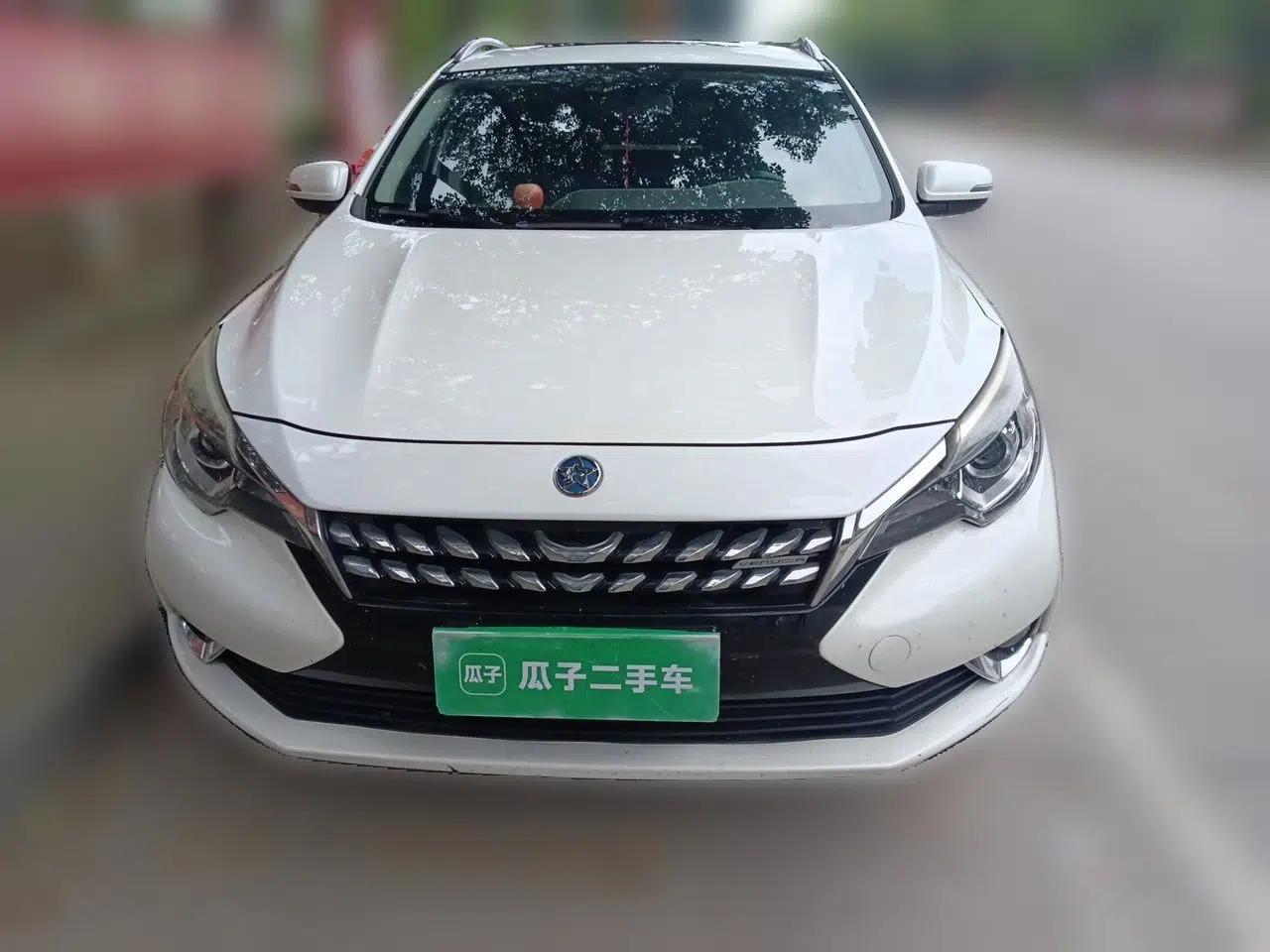 Venucia T90 2017 2.0L CVT Smart Edition — миниатюра 2
