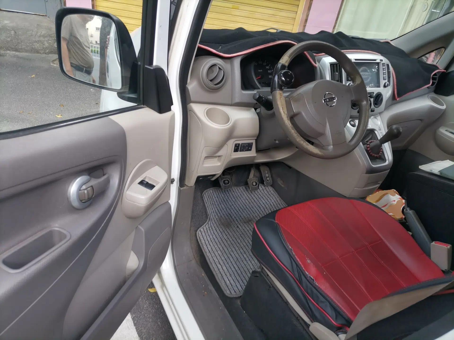 Nissan NV200 2014 1.6L Manual Luxury Model China V Standard — миниатюра 16